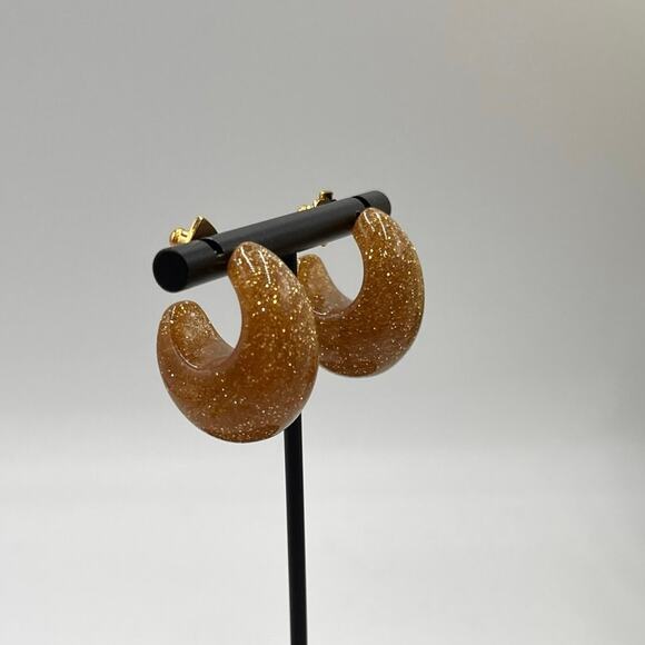 Kate Spade New York WBRUH510 Adore-Ables Gold Glitter Hoop Huggie Earrings - Picture 1 of 8